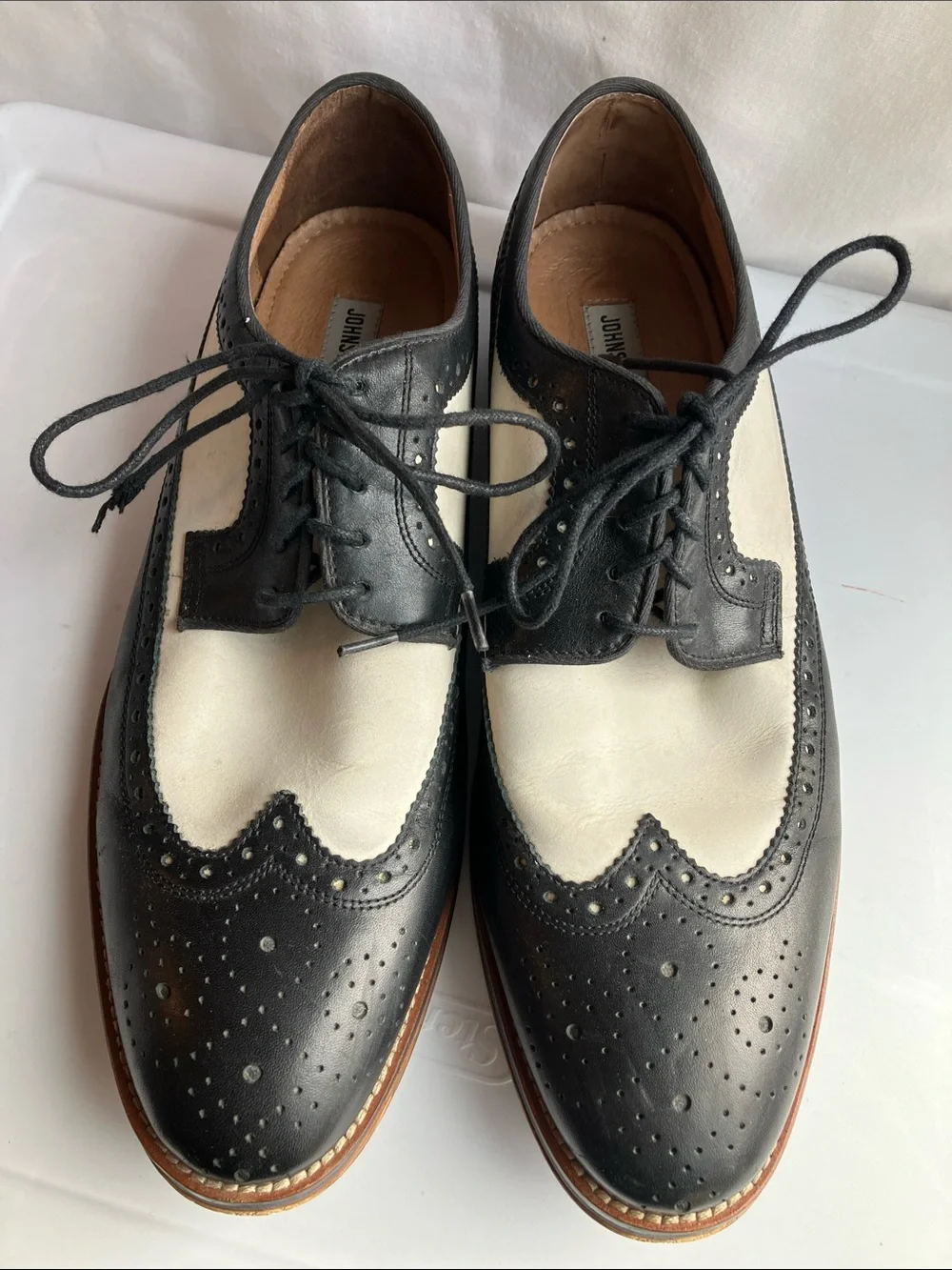 Johnston & Murphy Conard Wingtip spectator Oxford dress shoes b&w